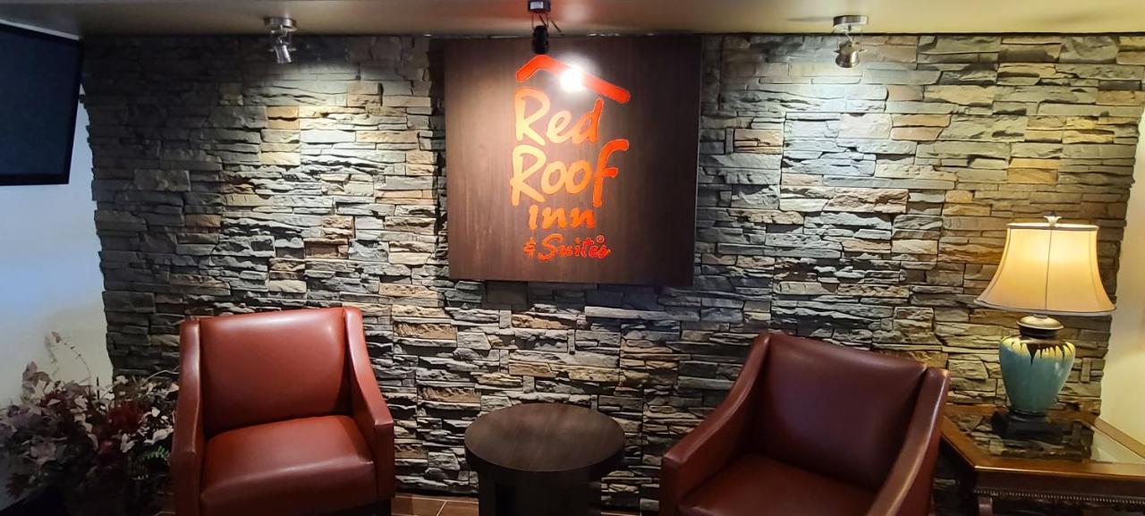 Red Roof Inn & Suites Cornelius - Lake Norman Екстериор снимка