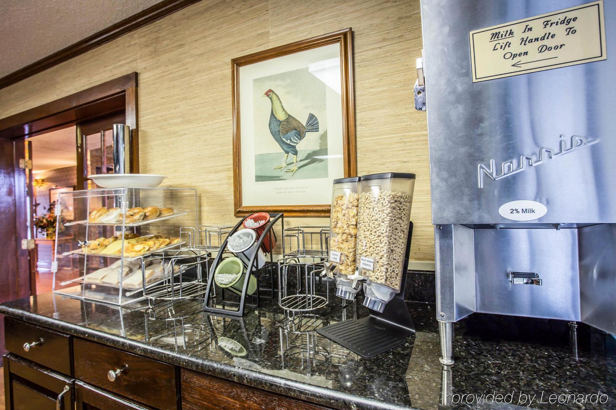 Red Roof Inn & Suites Cornelius - Lake Norman Екстериор снимка